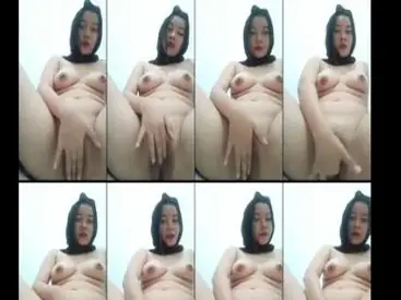 Cewek Jilbab Hitam Pulen Cantik Menikmati Colmek Mastrubasi